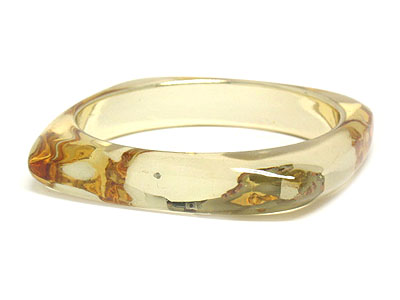 Lucite transparent bangle - nude fashion trend