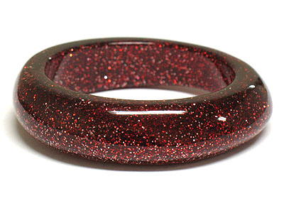 Glittering and uneven acrylic bangle bracelet