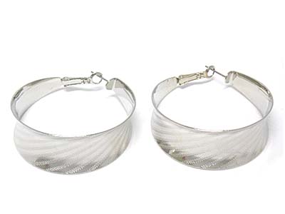 Metal concave hoop earring - hoops