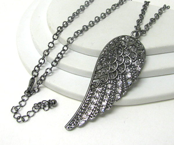 Crystal stud angel wing necklace 