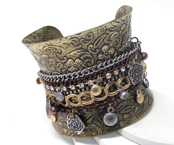 Rhinestone and chain deco wide textured bracelet