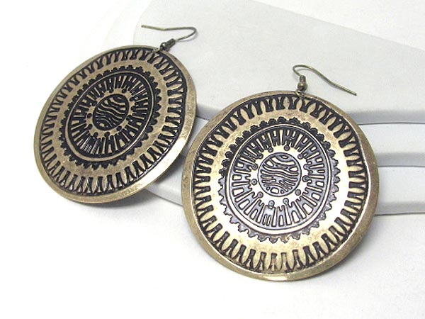 Azteca pattern round disk earring -western