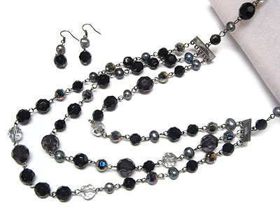 Three level genuine glass beads necklace and earring set