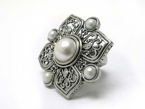 Formica sotne stud metal filigree flower stretch ring