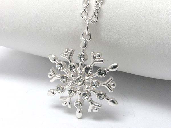 Crystal stud snowflake pendant necklace