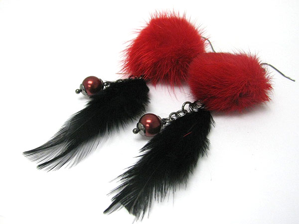 Fur and feather deco earring