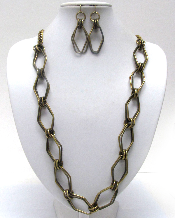 Multi metal arrowhead coneted chain long necklace earring set