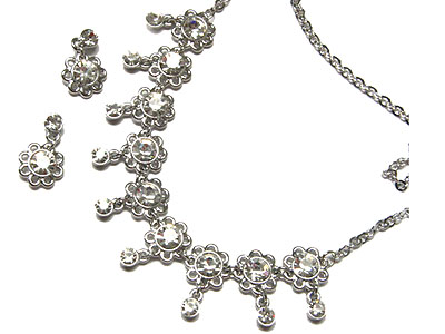 Boutique style genuine austrian crystal necklace and earring set