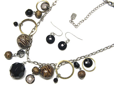 Animal print wooden beads and vintage metal ball necklace and earring set