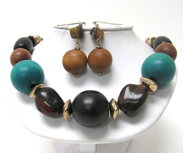 Woods ball and natural stone mixed link necklace earring set