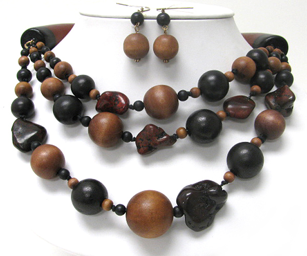 Triple layer woods ball and natural stone mixed link horn backing necklace earring set