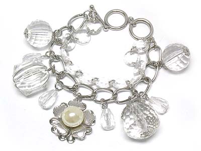 Pearl deco flower charm and glass beads toggle bracelet