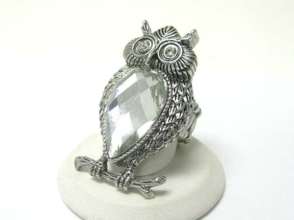 Crystal stud owl stretch ring