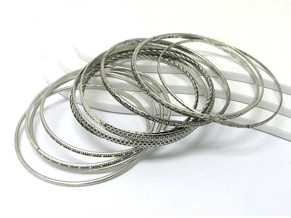 Burnish metal multi metal bangle set