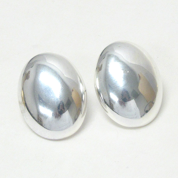 Puffy oval button earring