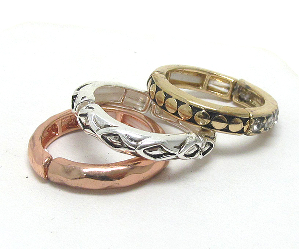 Crystal and metal hamered stackable stretch ring set