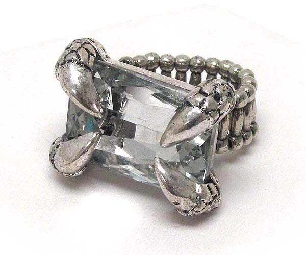 Large rectangle glass facet with dragon claws stretch ring