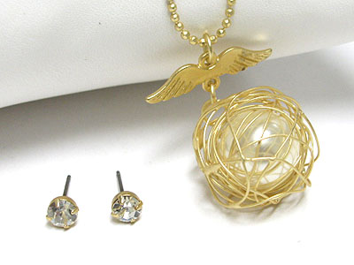 Metal wire wrapped pearl drop pendant necklace earring set