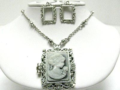 Crystal and metal filigree cameo locket pendant necklace set