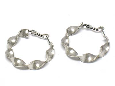 Screwed metal hoop earring  - hoops