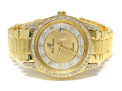 Boutique style crystal stone paved round face watch