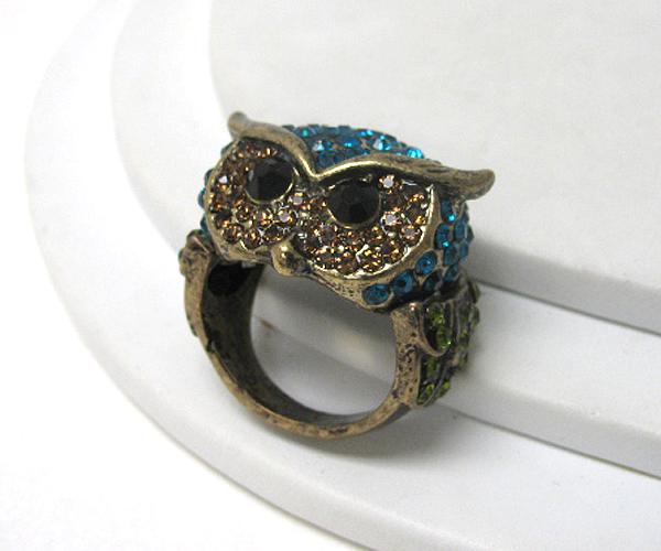 Crystal stud owl stretch ring