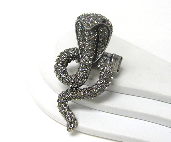 Crystal stud cobra snake stretch ring