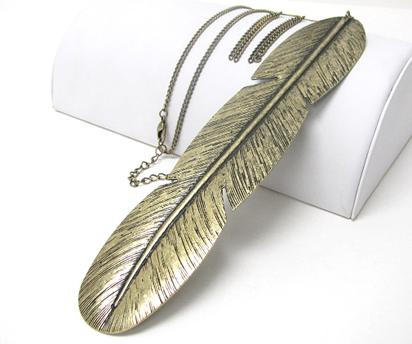 Very large metal feather pendant necklace earring set