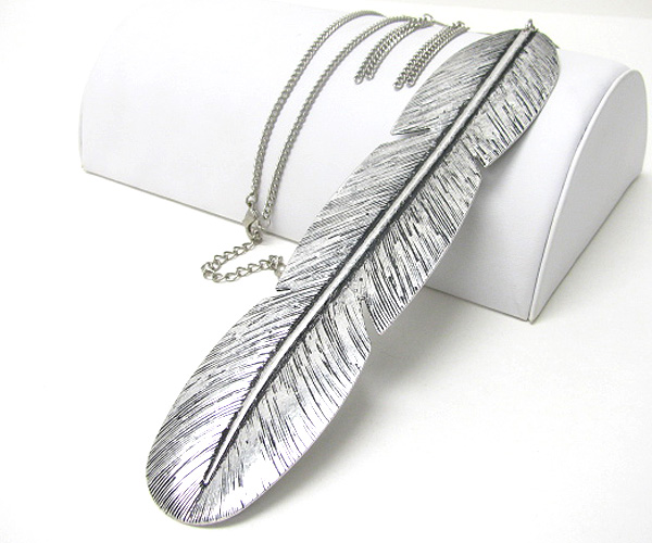 Very large metal feather pendant necklace earring set