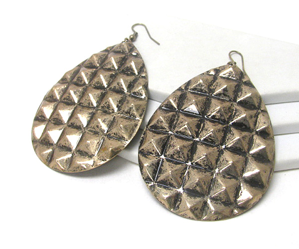 Multi spike pattern large tear drop earring