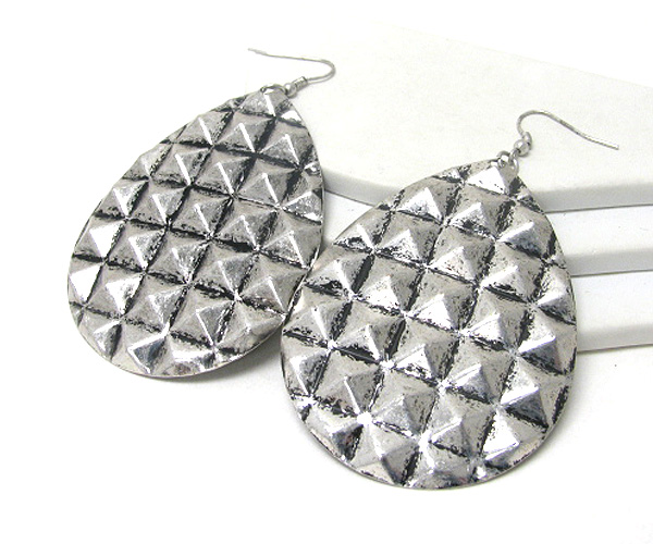 Multi spike pattern large tear drop earring