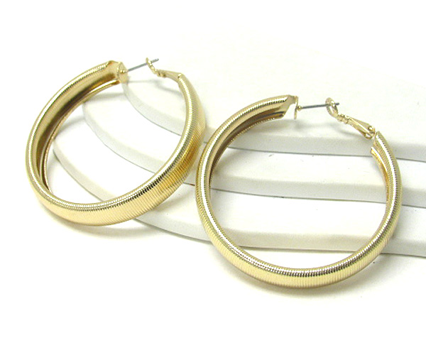 Simple metal hoop earring - hoops