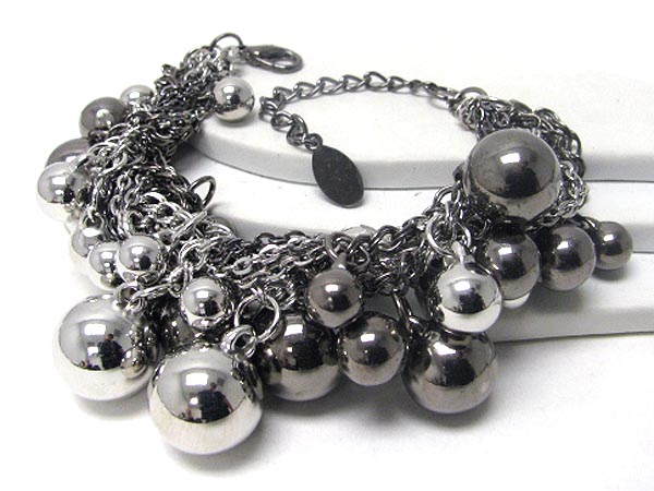 Multi metal ball and twisted chain bracelet