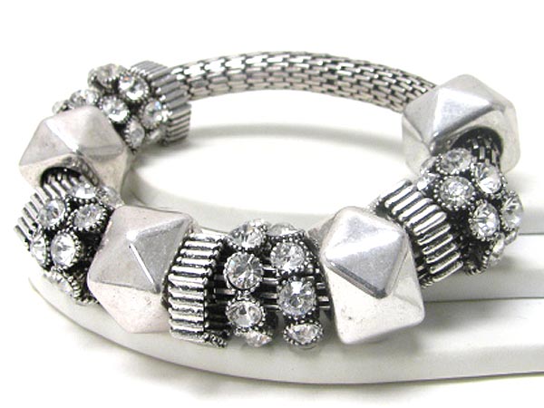 Crystal stud ring and metal spike cube link stretch bracelet