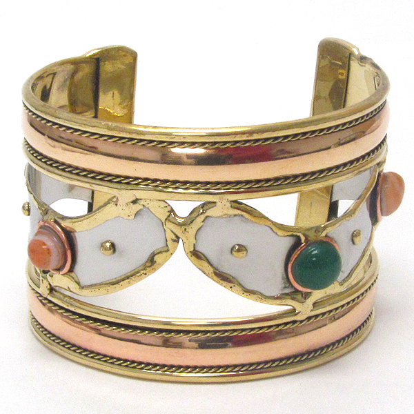 Handmade metal art bangle bracelet - 100% brass