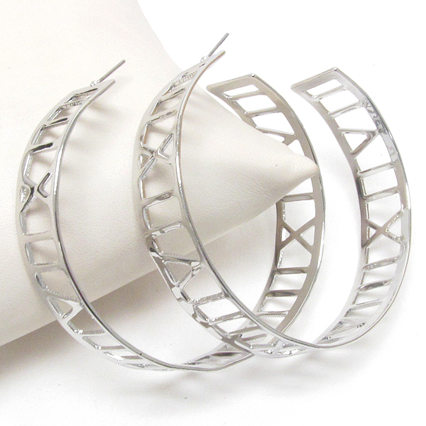 Roman number metal hoop earring