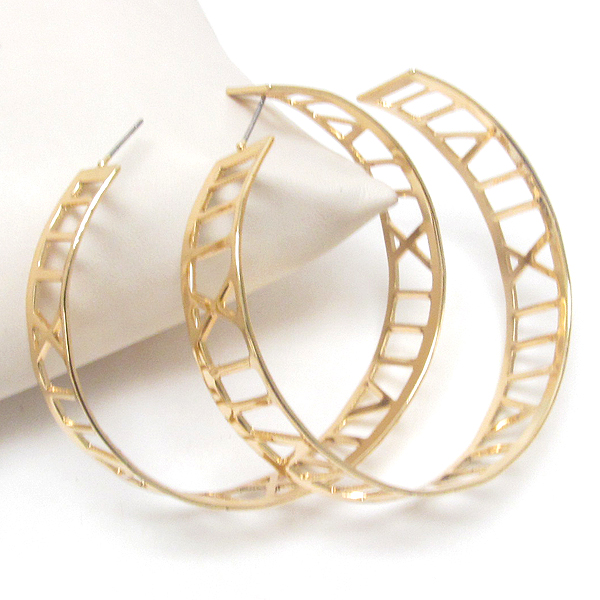 Roman number metal hoop earring