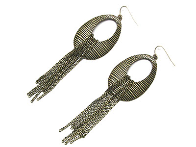 Mesh and chain drop earring