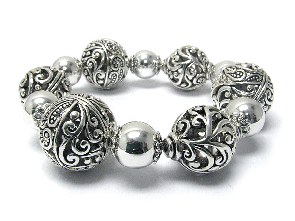 Detail textured metal ball link bracelet