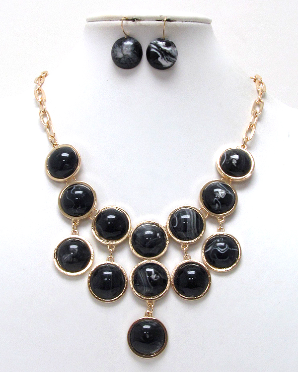 Scratch metal with multi puffy smokey round acryl stone chain necklace earring set - brass metal