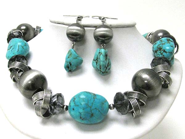 Turquoise stone metal art necklace earring set