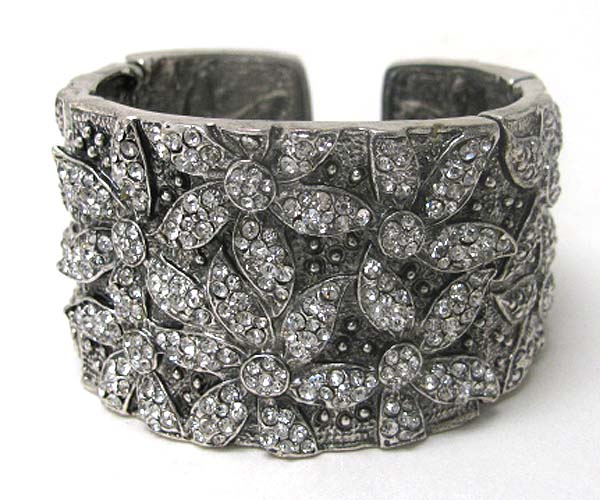 Multi crystal stud flower deco stretch bracelet