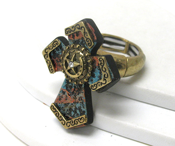 Antique patina cross stretch ring