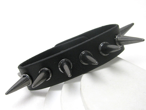 Metal spike leather wrist band