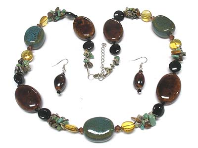 Multi oval natural stone and chip stone deco necklace and earring set 