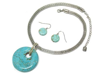 Turquoise round stone pendant and mesh chain necklace and earring set