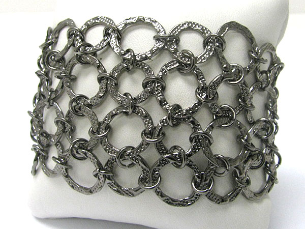 Multi metal ring link bracelet