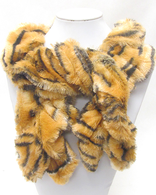 Animal print fleece muffler