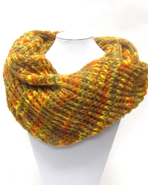 Pattern knit infinity scarf