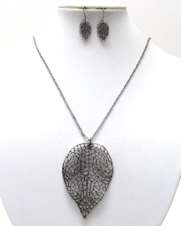 Large filigree metal leaf drop long chain necklace earring set